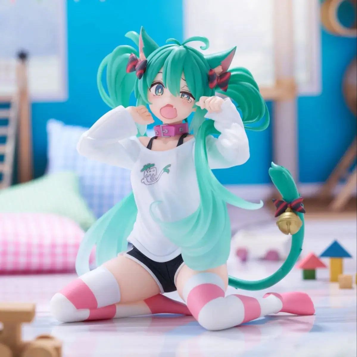 Vocaloid Hatsune Miku Desktop Figurine