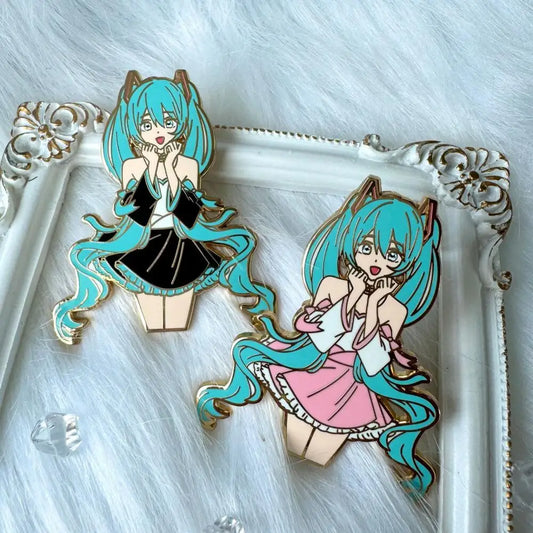 Hatsune Miku Metal Badge – Enamel-Style Anime Brooch