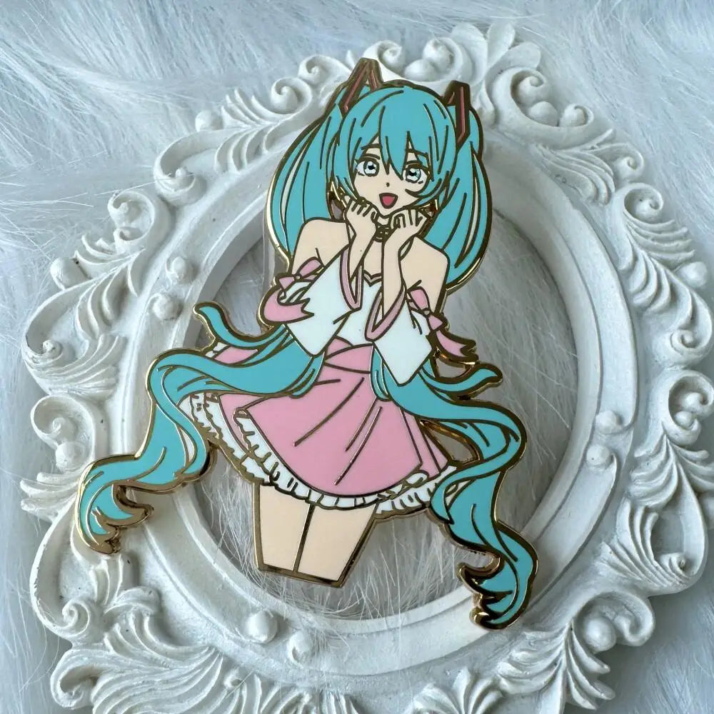 Hatsune Miku Metal Badge – Enamel-Style Anime Brooch