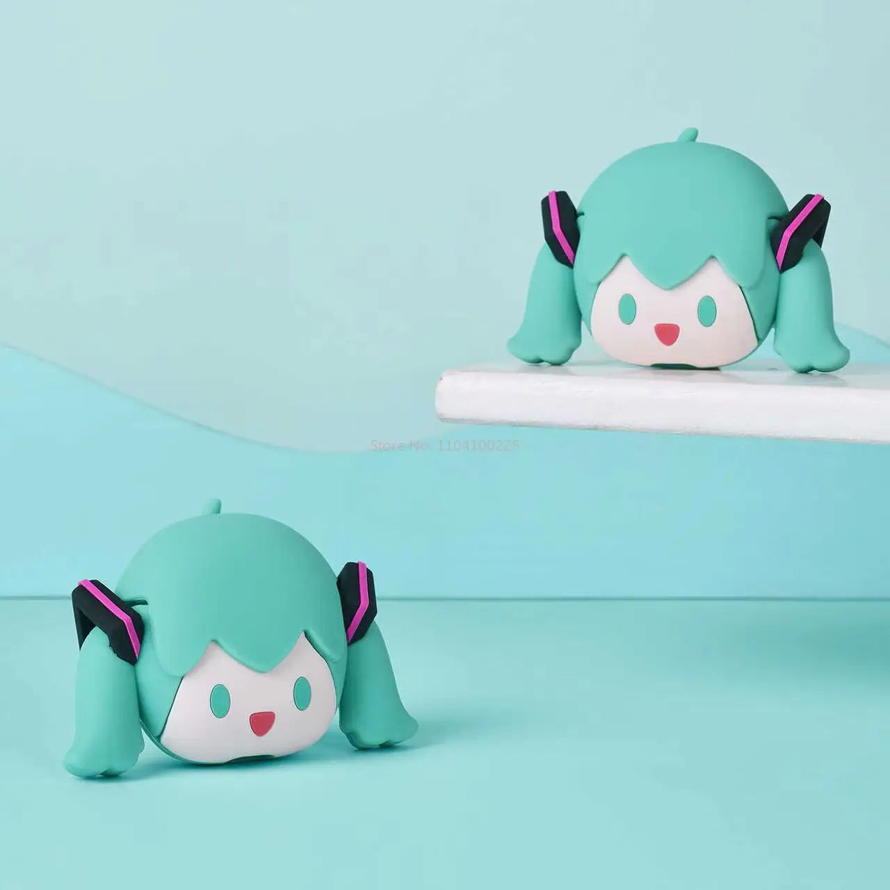 Hatsune Miku Wireless Bluetooth Earbuds – Cute Silicone Cover Set