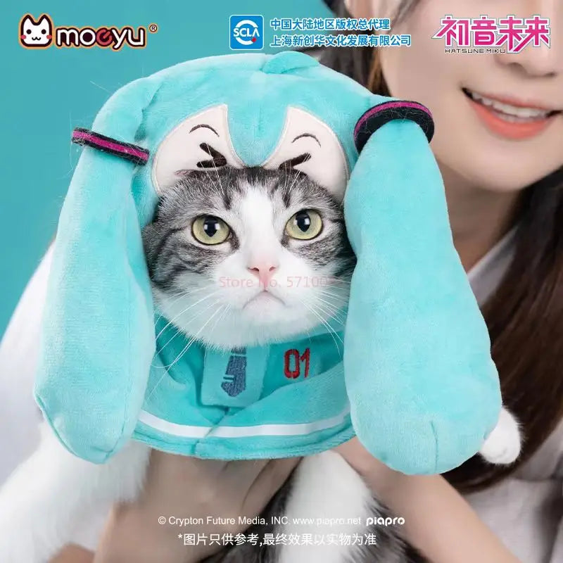 Hatsune Miku Mini Hand Puppet & Pet Shawl – Squinting Eyes Cloak