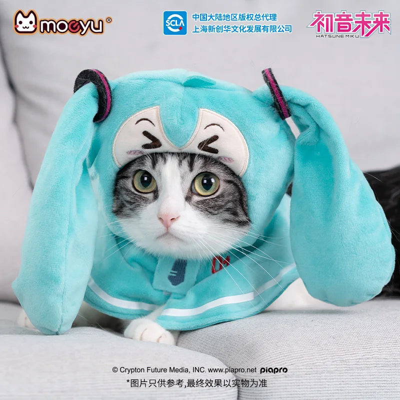 Hatsune Miku Mini Hand Puppet & Pet Shawl – Squinting Eyes Cloak