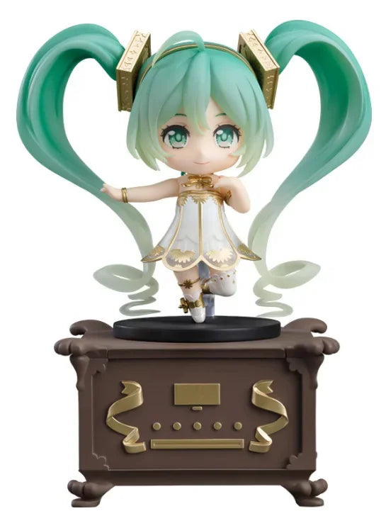 Vocaloid Hatsune MIku Tree FIgurine